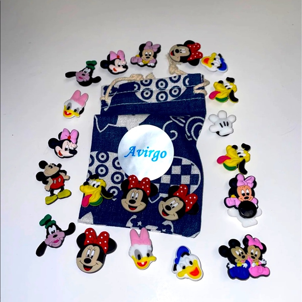 Disney Shoe Charms 20 with bag